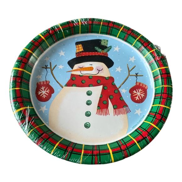 Smiling Snowman 6 3/4 Inch Paper Plates 8 Pack Winter Party Tableware Supplies - Picture 1 of 2